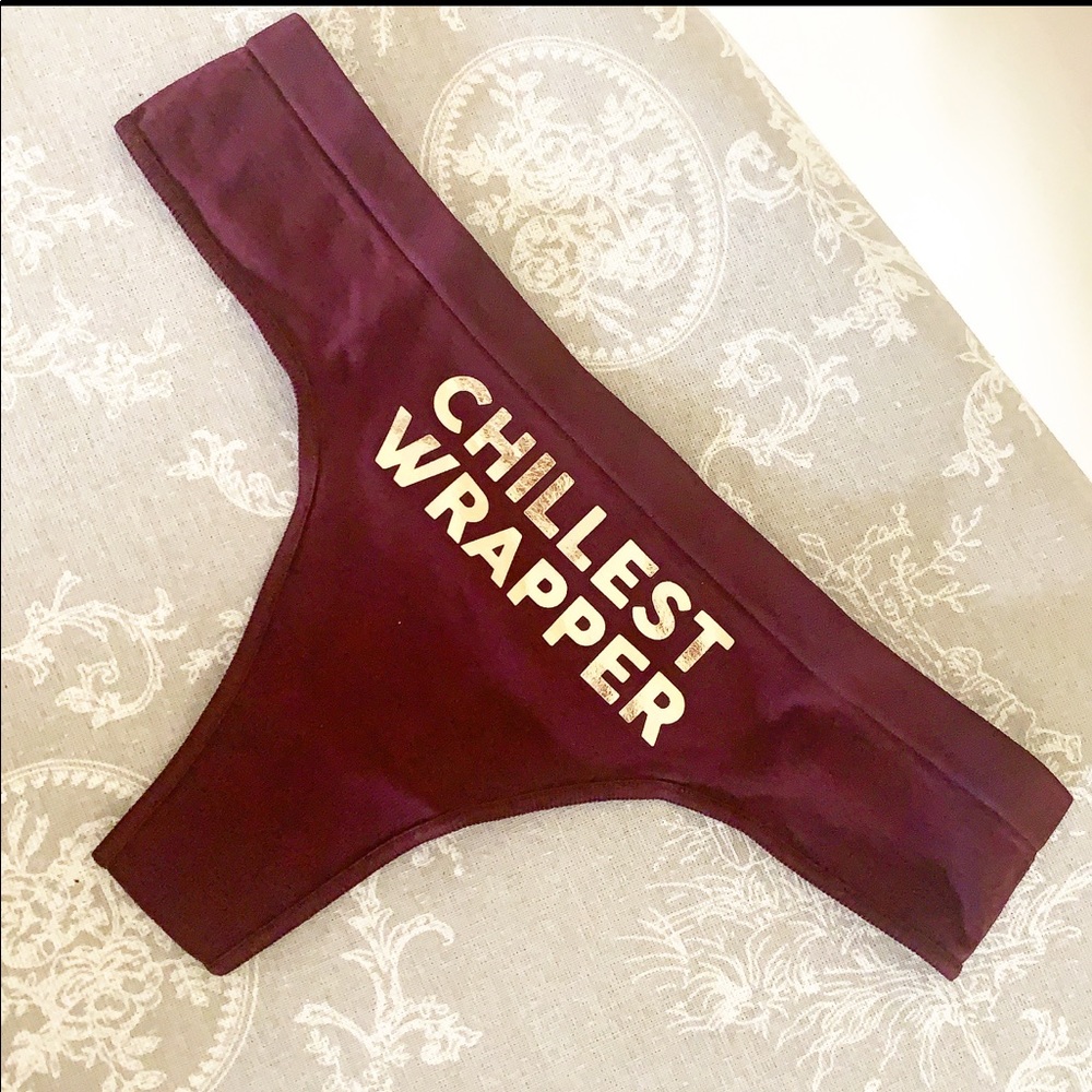 NEW IN THE BAG VS CHILLEST WRAPPER THONG